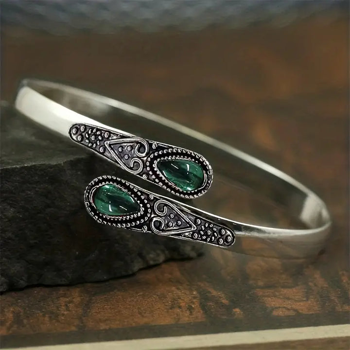 Vintage Bangle Bracelet | Three Generations