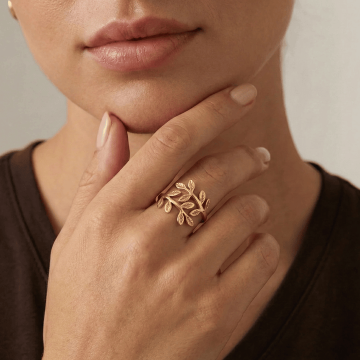 Noor Olive Leaf Ring