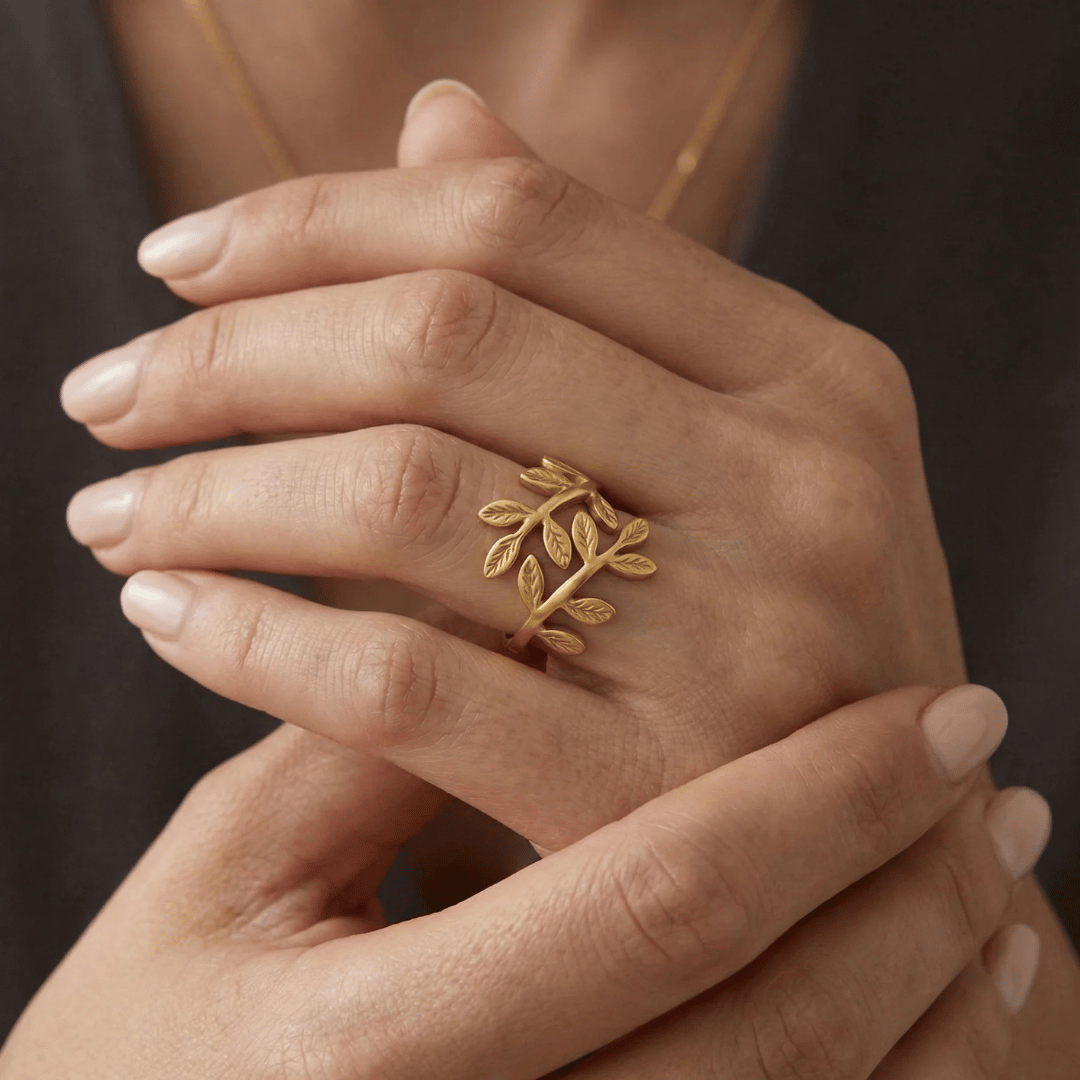 Noor Olive Leaf Ring