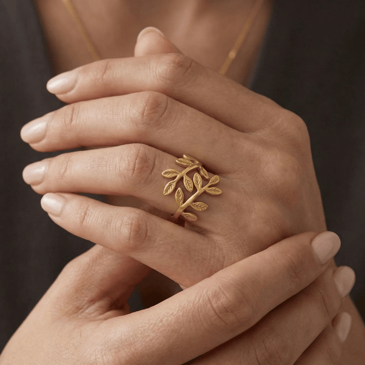 Noor Olive Leaf Ring