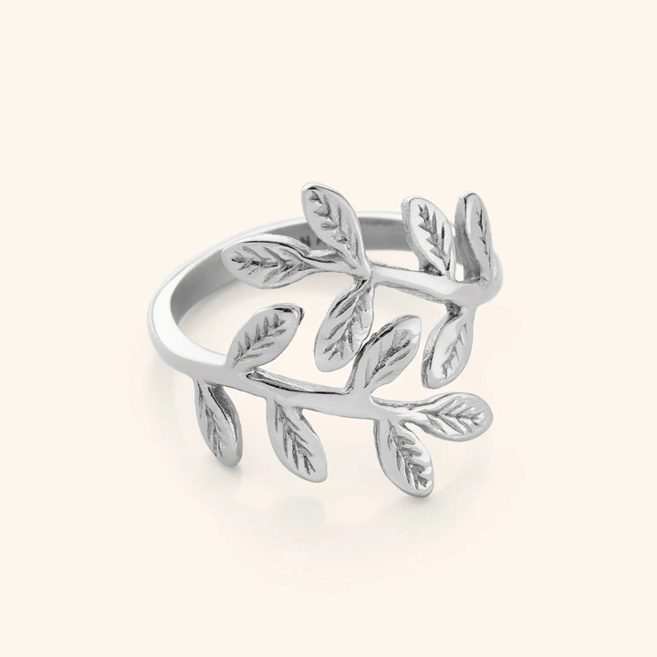 Noor Olive Leaf Ring