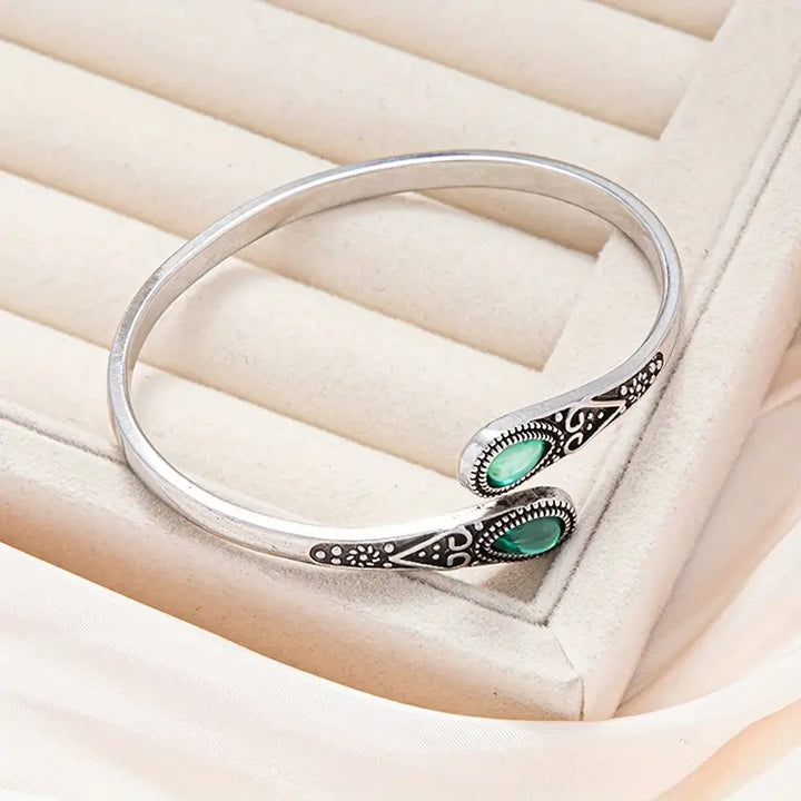 Vintage Bangle Bracelet | Three Generations